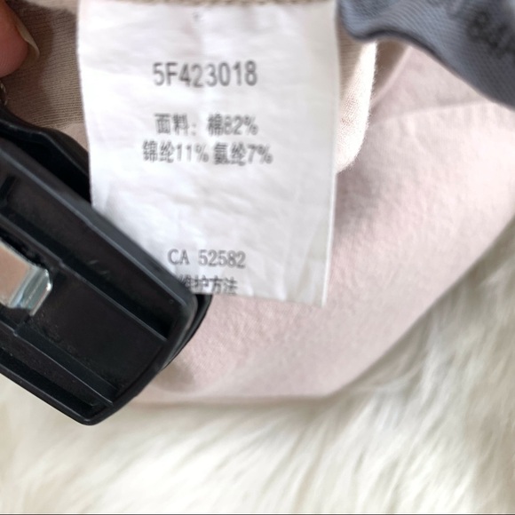 Graphic Beige Crop Top - Picture 8 of 10